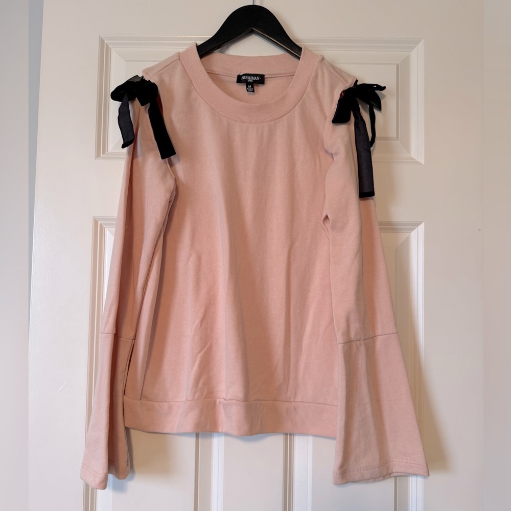 Freshman 1996 Cold-Shoulder Sweatshirt with bow details • Size Medium